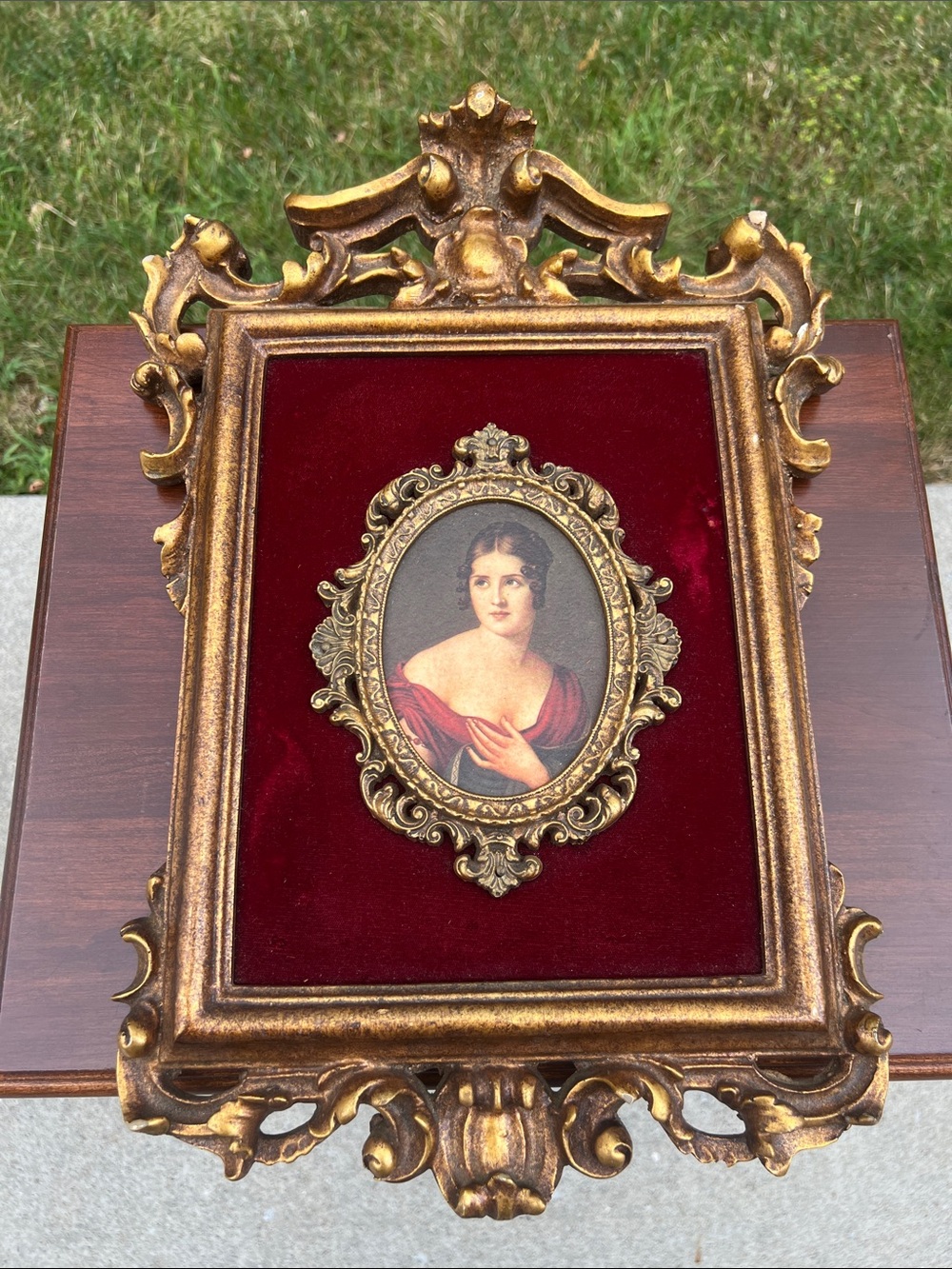 VTG Hollywood Regency Baroque Gold Ornate Framed Velvet Cameo Lady Wall Art - Picture 14 of 14